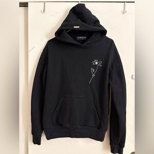Maniere De Vior Vintage Women’s Black Pullover Hoodie w/ Flower Stitching Size M
